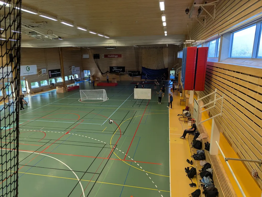 Skol semifinal pågår i 9 timmar fortfarande 00